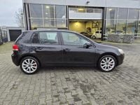 Gebraucht VW Golf VI 105 PS (77 kW) 2011 Schwarz Kleinwagen
