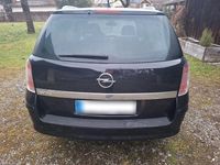 Gebraucht Opel Astra 116 PS (85 kW) 2010 Schwarz Kombi