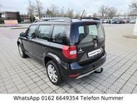Gebraucht Skoda Yeti Ambition 105 PS (77 kW) 2015 Schwarz SUV