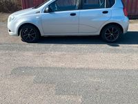 Gebraucht Chevrolet Aveo 84 PS (61 kW) 2010 Silber Kleinwagen