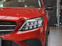 Gebraucht Mercedes C300 Avantgarde 272 PS (200 kW) 2020 Rot Limousine