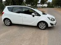 Gebraucht Opel Meriva 140 PS (102 kW) 2013 Weiß Van / Kleinbus