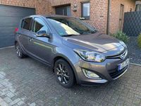 Gebraucht Hyundai i20 Edition 86 PS (63 kW) 2014 Grau Kleinwagen