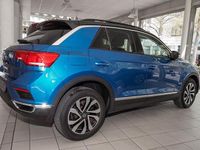 Gebraucht VW T-Roc Active 150 PS (110 kW) 2021 Blau SUV