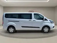 Gebraucht Ford Tourneo 150 PS (110 kW) 2023 Weiß Van / Kleinbus