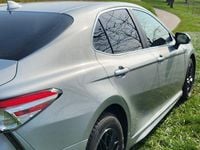 Gebraucht Toyota Camry 218 PS (160 kW) 2021 Silber Limousine