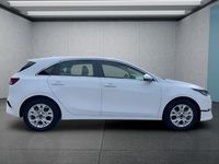 Gebraucht Kia Ceed 99 PS (72 kW) 2025 Weiss Kleinwagen