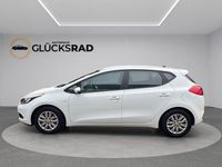 Gebraucht Kia Ceed Spirit 99 PS (72 kW) 2013 Weiß Kleinwagen