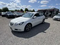Gebraucht Opel Insignia Sport 220 PS (161 kW) 2010 Schneeweiss/summitwhite/arctic Limousine