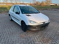 Gebraucht Peugeot 206 60 PS (44 kW) 2002 Weiß Kleinwagen