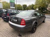 Gebraucht Skoda Superb Classic 116 PS (85 kW) 2003 Grau Limousine