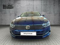 Gebraucht VW Passat Comfortline 150 PS (110 kW) 2018 Blau Kombi