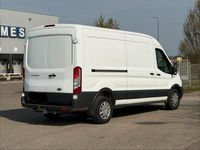 Gebraucht Ford Transit 130 PS (95 kW) 2018 Weiß Van / Kleinbus