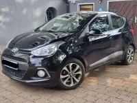 Gebraucht Hyundai i10 Edition 86 PS (63 kW) 2015 Schwarz Kleinwagen
