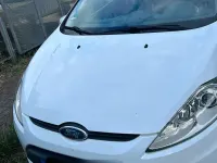 Gebraucht Ford Fiesta 97 PS (71 kW) 2009 Weiß Kleinwagen
