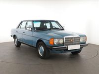 Gebraucht Mercedes E230 136 PS (100 kW) 1982 Blau Limousine