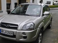 Gebraucht Hyundai Tucson 141 PS (103 kW) 2009 Silber metallic SUV