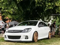 Gebraucht Opel Astra Edition 300 PS (220 kW) 2008 Weiß Limousine