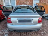 Gebraucht Audi A4 1998 Silber Limousine