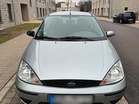 Usata Ford Focus 75 CV (55 kW) 2004 Grigio Utilitaria
