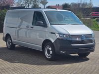 Gebraucht VW Transporter 150 PS (110 kW) 2022 Silber Van