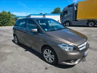Gebraucht Mercedes B200 156 PS (114 kW) 2012 Braun Kleinwagen