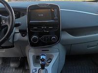 Gebraucht Renault Zoe 64 kW (88 PS) 2015 Weiß Kleinwagen