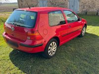 Gebraucht VW Golf IV 75 PS (55 kW) 2001 Rot Kleinwagen
