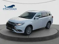 Gebraucht Mitsubishi Outlander P-HEV Basis 224 PS (164 kW) 2020 Weiß SUV
