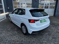Gebraucht Skoda Fabia Ambition 95 PS (69 kW) 2022 Weiß Limousine