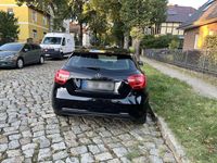 Gebraucht Mercedes A180 122 PS (89 kW) 2014 Schwarz Limousine