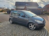 Gebraucht Mitsubishi Colt 95 PS (69 kW) 2006 Silber Van / Kleinbus