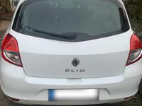 Gebraucht Renault Clio IV 75 PS (55 kW) 2012 Weiß Kleinwagen