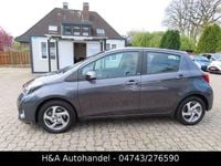 Gebraucht Toyota Yaris Hybrid Edition-S 75 PS (55 kW) 2016 Grau Limousine
