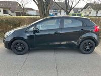 Gebraucht Kia Rio Attract 75 PS (55 kW) 2013 Other Kleinwagen