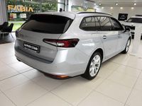 Gebraucht Skoda Superb Selection 150 PS (110 kW) 2024 Pebble silber metallic Kombi