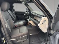 Gebraucht Land Rover Defender 252 PS (185 kW) 2026 Santorini black SUV
