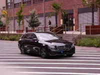 Gebraucht Mercedes E300 Avantgarde 245 PS (180 kW) 2020 Schwarz Limousine