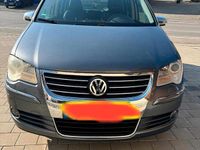 Gebraucht VW Touran 140 PS (102 kW) 2007 Grau Van / Kleinbus