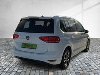 Gebraucht VW Touran Active 150 PS (110 kW) 2022 Weiss Van / Kleinbus
