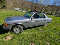Gebraucht Mercedes 230 110 PS (80 kW) 1977