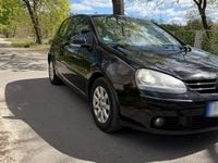 Usata VW Golf V 105 CV (77 kW) 2007 Nero Utilitaria