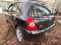 Gebraucht Renault Clio II Authentique 75 PS (55 kW) 2010 Schwarz Kleinwagen