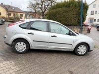 Gebraucht Ford Focus 101 PS (74 kW) 2005 Silber Kleinwagen