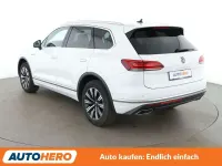 Gebraucht VW Touareg Elegance 231 PS (169 kW) 2020 Pure white SUV