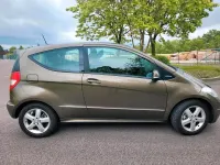 Gebraucht Mercedes A170 Elegance 115 PS (84 kW) 2009 Braun Kleinwagen