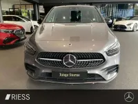 Gebraucht Mercedes B200 AMG 163 PS (119 kW) 2022 Grau Kleinwagen