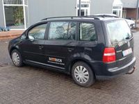 Gebraucht VW Touran 115 PS (84 kW) 2004 Schwarz Van / Kleinbus