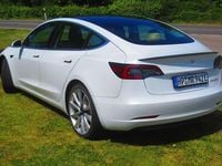 Second-hand Tesla Model 3 350 kW (476 CP) 2019 Alb Berlinǎ
