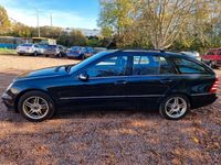 Gebraucht Mercedes C180 143 PS (105 kW) 2004 Schwarz Kombi